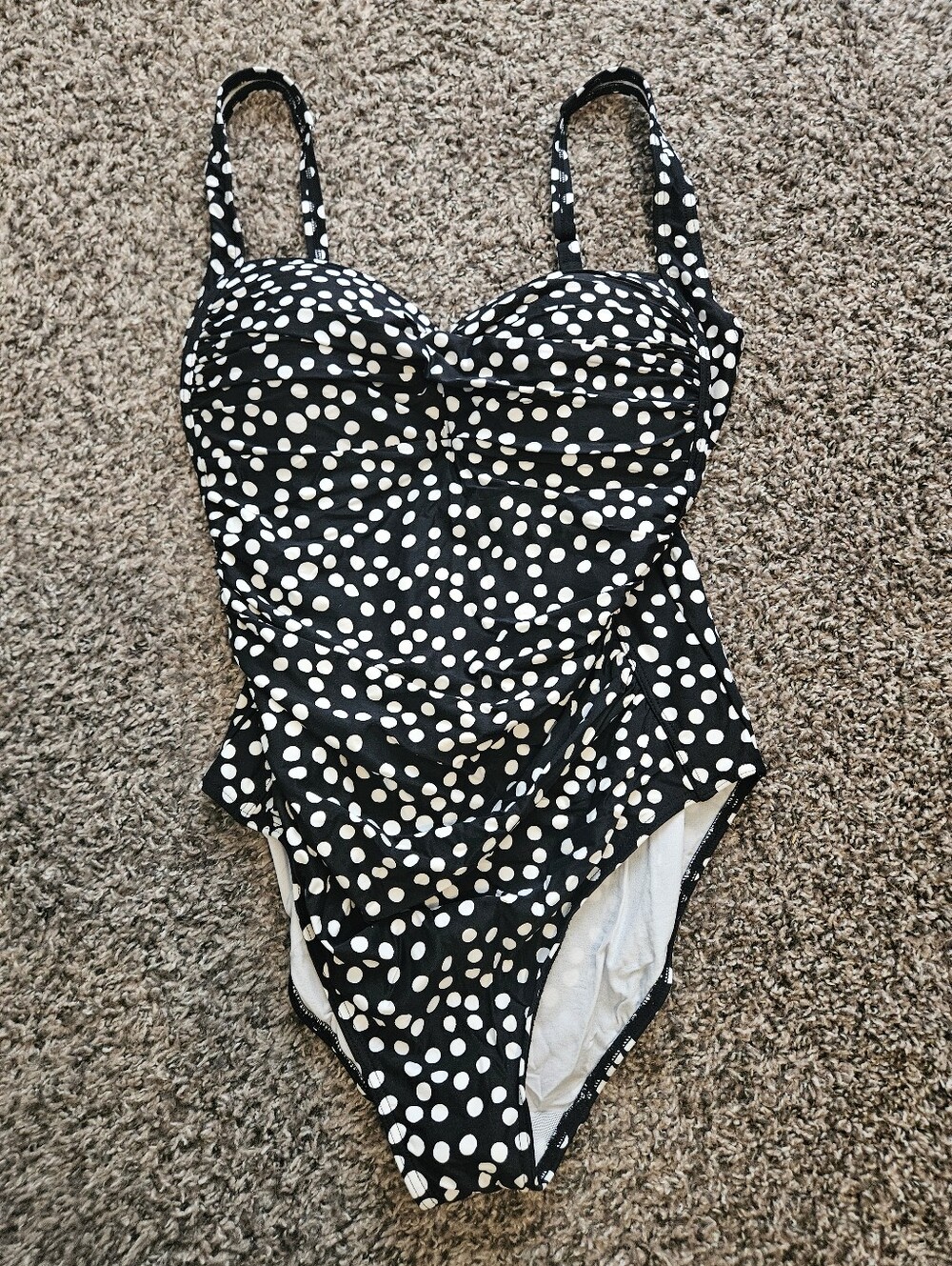 bond-eye Black and White Polka Dot Bikini Top